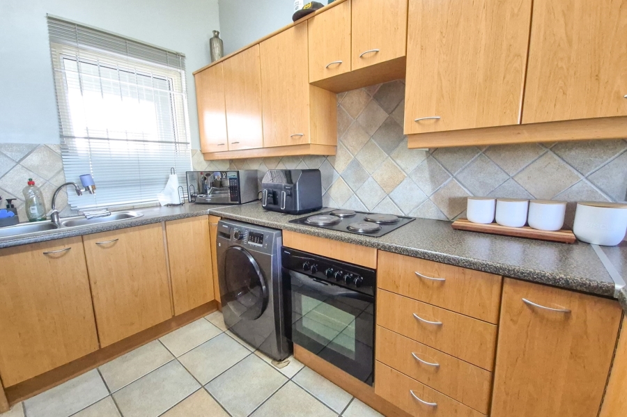 2 Bedroom Property for Sale in Rosendal Western Cape